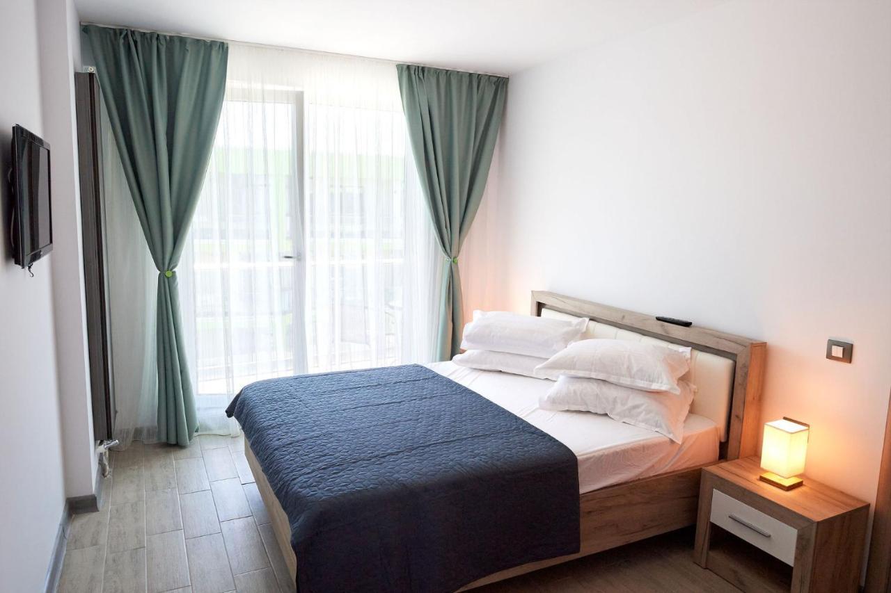 Rubic Apartment Spa N Pool Beach Resort Năvodari Buitenkant foto