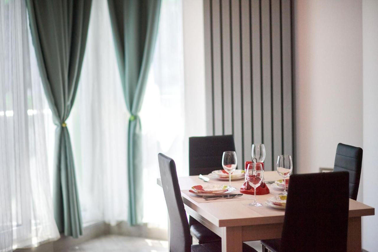 Rubic Apartment Spa N Pool Beach Resort Năvodari Buitenkant foto