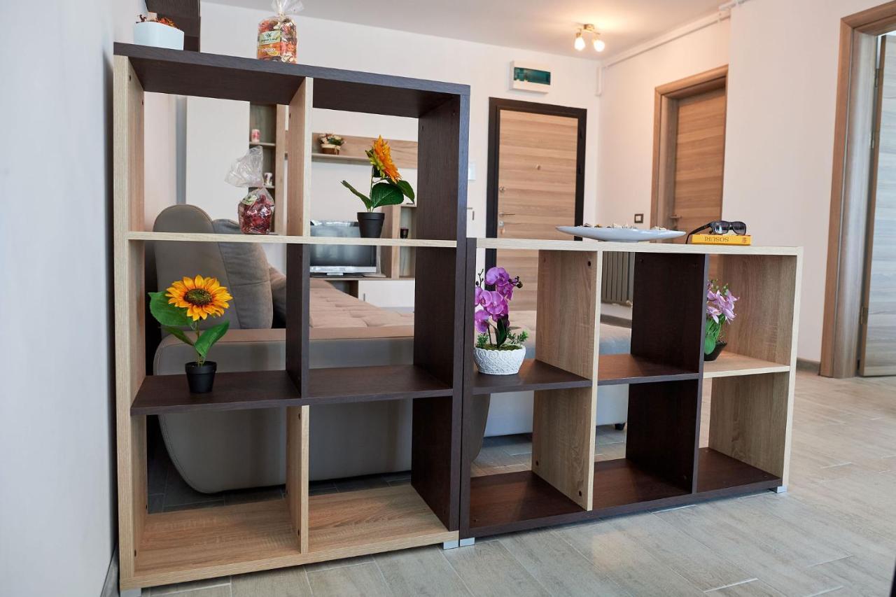Rubic Apartment Spa N Pool Beach Resort Năvodari Buitenkant foto